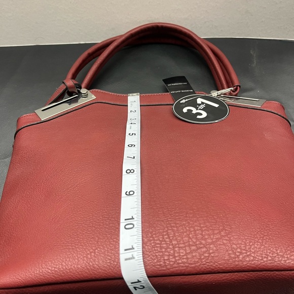 Wine color purse - brand new with tags - 3 purses in one - Picture 11 of 13